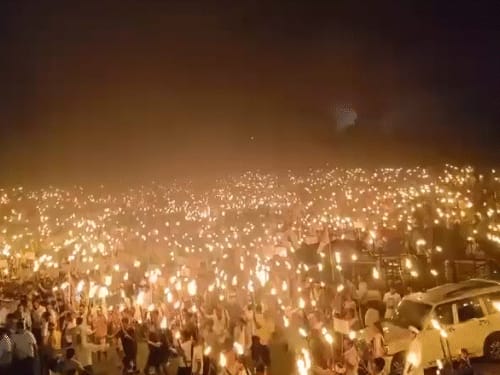 असम में मटक समेत 6 आदिवासी समुदाय सड़कों पर उतरे:राज्य की आबादी में इनकी हिस्सेदारी 12%; आंदोलन की कमा
