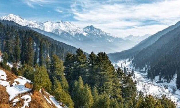 कश्मीर के 7 टूरिस्ट स्पॉट फिर खोले गए:इनमें अरु घाटी, राफ्टिंग पॉइंट यान्नर भी शामिल, पहलगाम हमले क