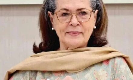 शिमला में सोनिया गांधी वीरभद्र सिंह प्रतिमा का करेंगी अनावरण:प्रियंका गांधी भी कार्यक्रम में हो