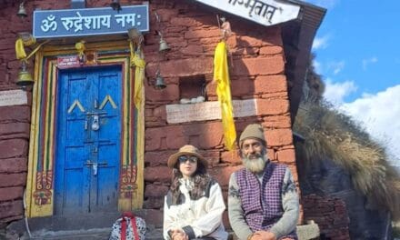 रुद्रनाथ के कपाट बंद, सारा अली खान ने की पूजा:संकरे-पथरीले रास्तों से पैदल चली; भगवान रूद्रनाथ की ड