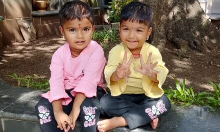 पिता ने गला रेतकर की दो जुड़वां बेटियों की हत्या, फिर पुलिस के सामने किया आत्मसमर्पण