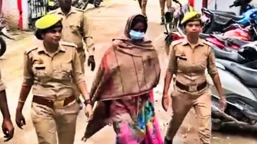रॉन्ग कॉल से शुरू हुई चांदनी और बच्चा लाल की लव स्टोरी, ऐसे पति को लगाया ठिकाने