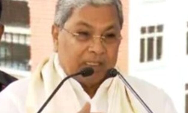 CM सिद्धारमैया बोले-अंग्रेजी से हमारे