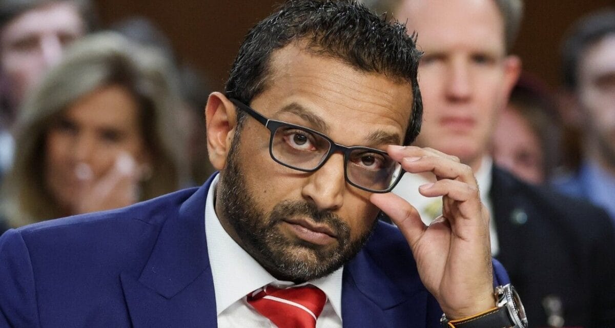 पहले FBI के जेट से गर्लफ्रेंड से मिलने गए… जब आरोप लगे तो काश पटेल बचाव में देने लगे देशभक्ति की दलील