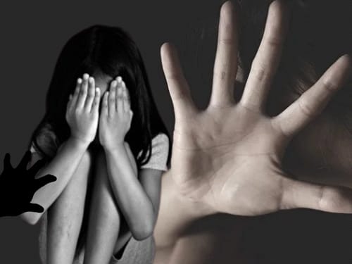 असम में सातवीं क्लास की छात्रा का गैंगरेप:बाइक पर किडनैपिंग; चाय बागान में रेप किया, फटे कपड़े में छ