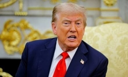 डोनाल्ड ट्रंप ने फिर की प्रधानमंत्री नरेंद्र मोदी की तारीफ, बोले