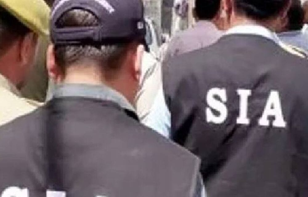 जम्मू-कश्मीर नारको-टेरर मॉड्यूल का सरगना मुंबई एयरपोर्ट से गिरफ्तार:2023 से फरार था, पाकिस्तानी हैं