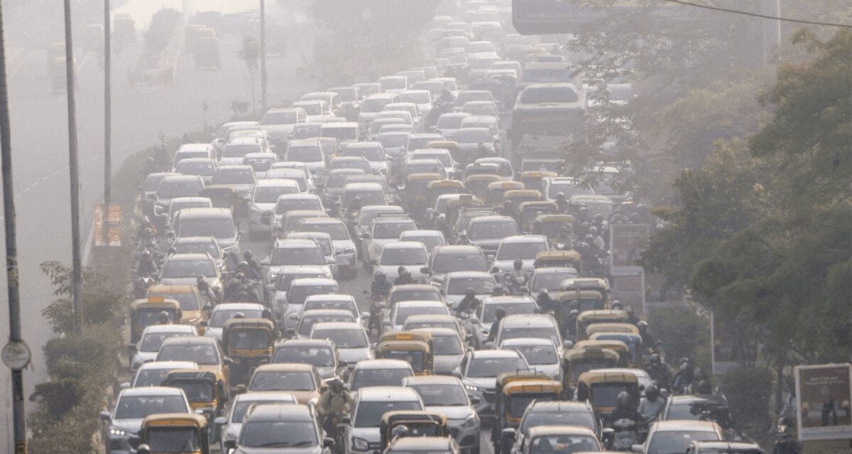 दिल्ली-NCR में पॉल्यूशन, सुप्रीम कोर्ट ने पंजाब-हरियाणा से रिपोर्ट मांगी:पूछा