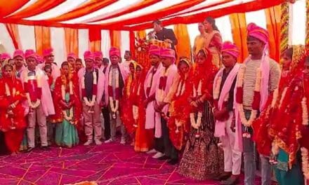 एक मंडप में 300 शादियां…..अफसरों ने निभाया 'घर के बड़े' का किरदार