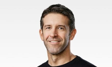 कौन हैं John Ternus? जो टिम कुक की जगह बन सकते हैं Apple CEO