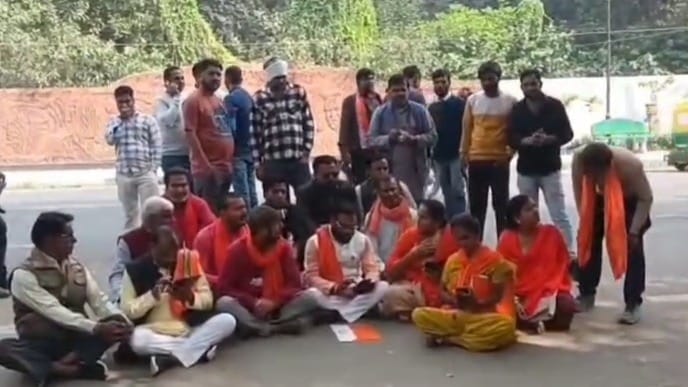 'इंशाअल्लाह बाबरी का बदला लेंगे', इटावा में विवादित पोस्ट करने वाला दानिश गिरफ्तार