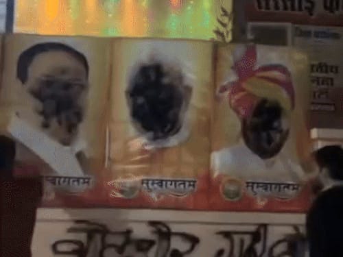 हरियाणा में PM-CM के पोस्टर पर कालिख पोती:पानीपत समेत 3 जगह वोट चोर गद्दी छोड़ लिखा; कांग्रेस ने वीडियो
