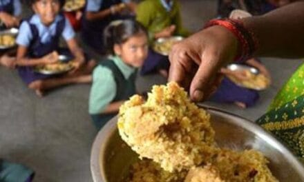 UP में मिड-डे मील योजना में 11 करोड़ का घोटाला, 44 लोगों पर FIR दर्ज