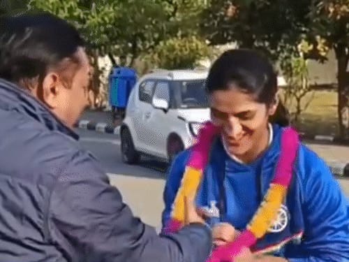 क्रिकेटर को 1 करोड़, कबड्डी चैंपियन पर खामोशी:हिमाचल की 5 बेटियों ने वर्ल्ड कप जिताया; उपकप्तान बोल