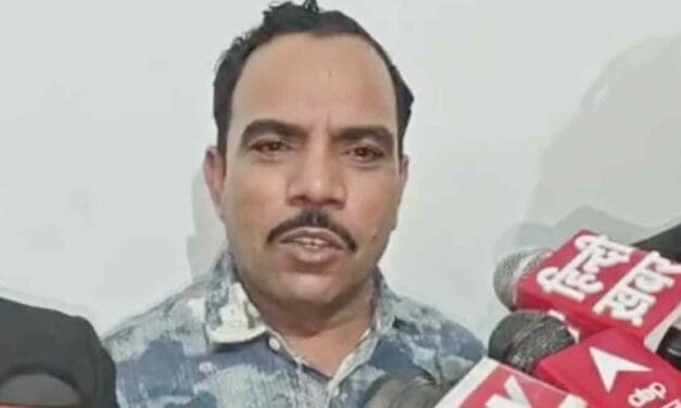 '₹10 का बिस्कुट' वाले Youtuber शादाब जकाती गिरफ्तार, जानें पूरा मामला