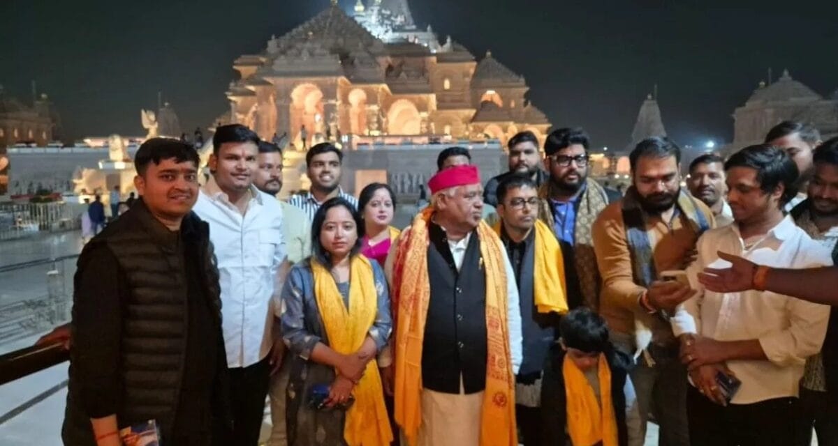 सपा सांसद अवधेश प्रसाद ने किए रामलला के दर्शन… बोले