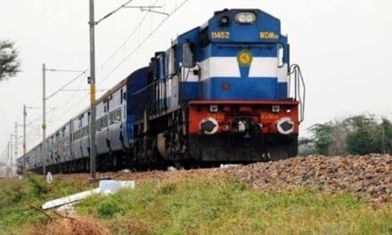हीराकुंड एक्सप्रेस में आतंकवादी और बम की सूचना, झांसी में आधे घंटे तक ट्रेन की तलाशी