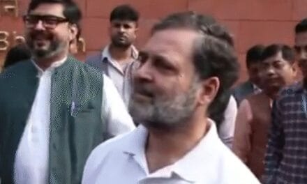 संचार साथी एप पर प्रियंका बोलीं-सरकार जासूसी करना चाहती है:सरकार ने कल कहा था