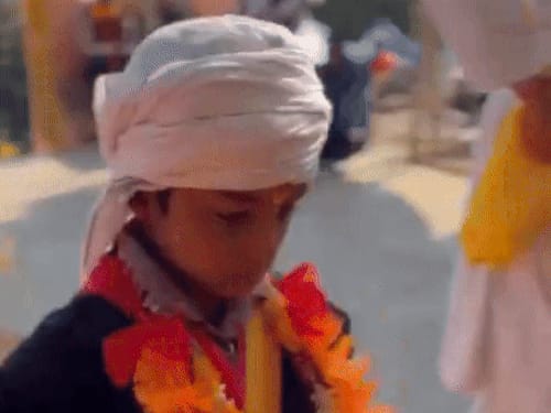 उत्तराखंड में 7 साल के बच्चे पर अवतरित हुए भगवान:लोग बोले