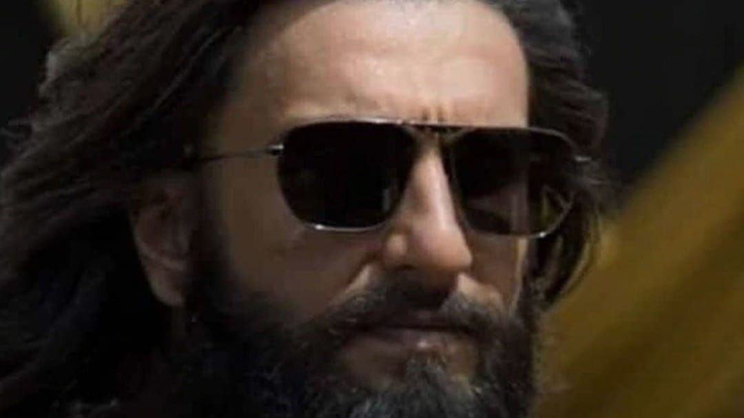 Dhurandhar Review: आपको देखनी चाहिए Ranveer की ये फिल्म?