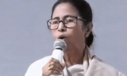 ममता बोलीं-दुशासन जैसे:महिलाओं से कहा