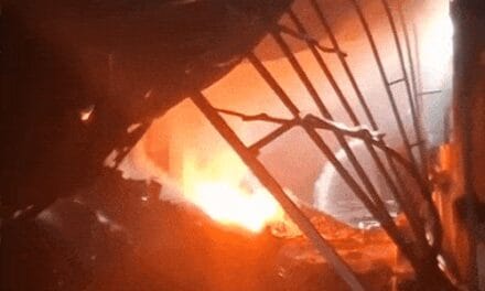देहरादून में 7 घंटे बाद बुझी फैक्ट्री की आग:फायर ब्रिगेड की 17 गाड़ियों ने फैलने से रोका, परफ्यूम की हजारों बोतलों में हुआ ब्लास्ट