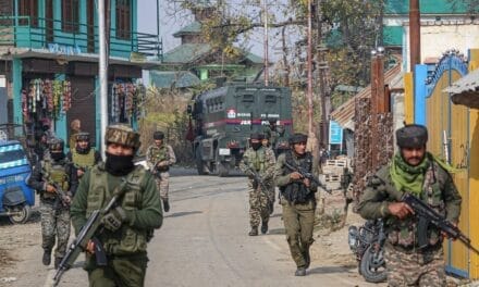 J-K के उधमपुर में सुरक्षा बलों का बड़ा ऑपरेशन, एक जवान शहीद, आतंकियों की घेराबंदी