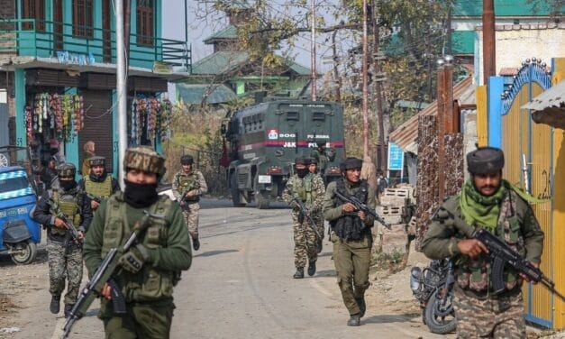 J-K के उधमपुर में सुरक्षा बलों का बड़ा ऑपरेशन, एक जवान शहीद, आतंकियों की घेराबंदी