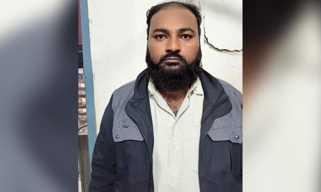 'फारूख का ऑन द स्पॉट एनकाउंटर या फांसी…' पत्नी और बेटियों का कत्ल करने वाले पर भड़के परिजन