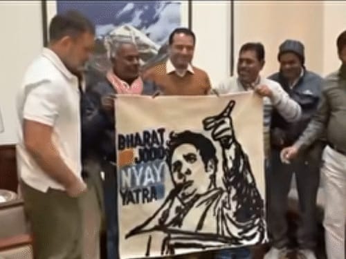 राहुल बोले-अमेरिका के टैरिफ का उद्योगों पर बुरा असर पड़ा:सरकार ठोस कदम नहीं उठा रही, भदोही के कालीन बुनकरों संग बातचीत का वीडियो शेयर किया