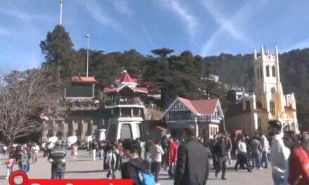 यूपी, बिहार-झारखंड में कोल्ड डे,18 राज्यों में कोहरे का अलर्ट:जम्मू-कश्मीर में 40 दिन का चिल्लई कलां आज से शुरू; दिल्ली में 129 उड़ानें रद्द