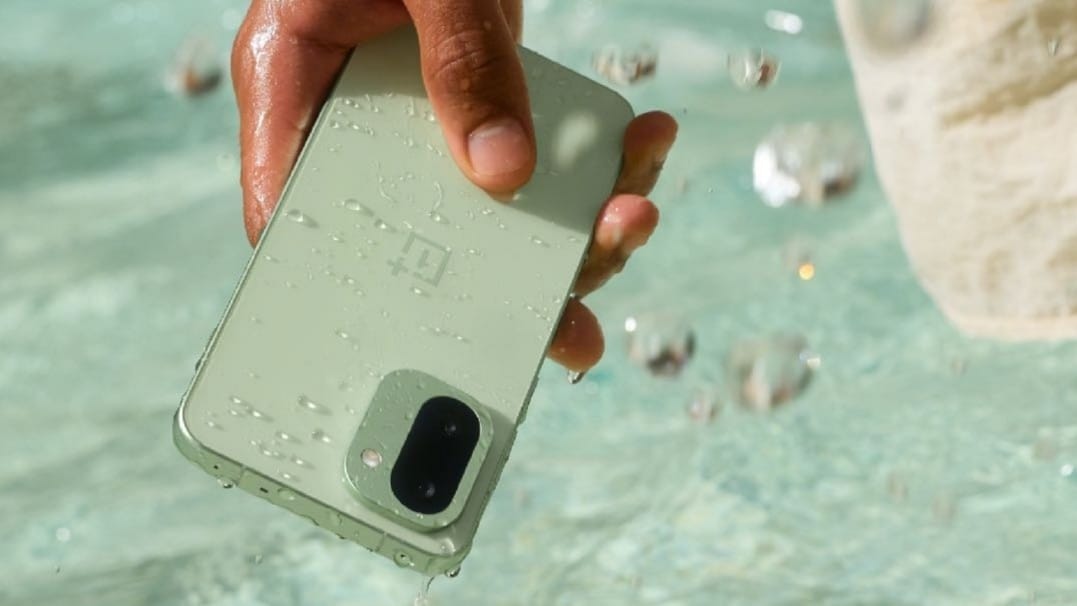 सस्ता मिल रहा OnePlus 15R, पहली सेल में इतने हजार की सेविंग