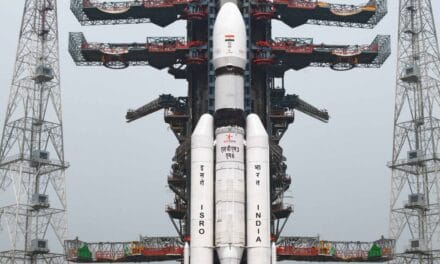 ISRO आज श्रीहरिकोटा से कम्युनिकेशन सैटेलाइट लॉन्च करेगा:अंतरिक्ष से स्मार्टफोन से कॉल हो सकेगी; आधे फुटबॉल मैदान बराबर एंटीना होगा