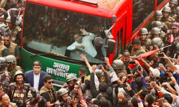 तारिक के आने से यूनुस होंगे OUT? समझें