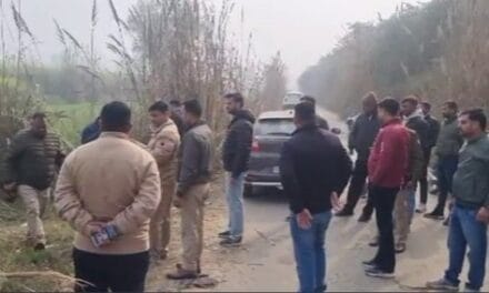 पुलिस पर फायरिंग करने वाले डकैत ढेर, मुठभेड़ में दो घायल, लाखों की लूट और हथियार बरामद