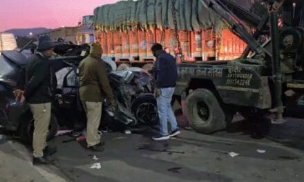 ट्रक में घुसी कार…पूर्व मंत्री की बेटी समेत तीन मौत:मृतकों में कांग्रेस नेता का बेटा भी शामिल, एक घायल; इंदौर में पार्टी कर लौट रहे थे