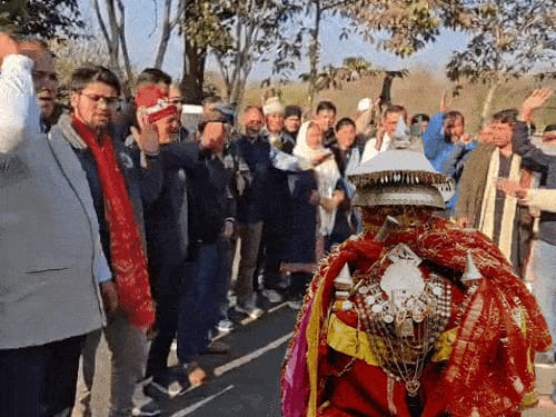 एशिया की सबसे बड़ी यात्रा ‘नंदा राजजात’ पर कॉन्ट्रोवर्सी:लोगों का दावा