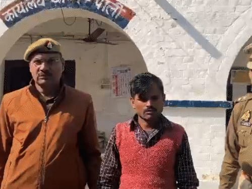 थाने में पत्नी की गोली मारकर हत्या की:प्रेमी के साथ भाग गई थी, हरदोई में पुलिसवाले देखते रह गए, 2 सस्पेंड