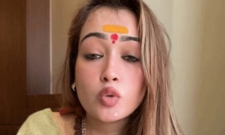 महाकुंभ वाली हर्षा रिछारिया धर्म की राह छोड़ेंगी:बोलीं-लड़की के चरित्र पर सवाल उठाना आसान, सीता नहीं हूं, जो अग्नि परीक्षा दूं