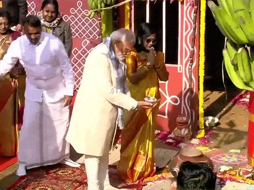 पीएम मोदी ने केंद्रीय राज्यमंत्री के घर पोंगल मनाया:बोले-परिवार के साथ संतुलन बनाता है