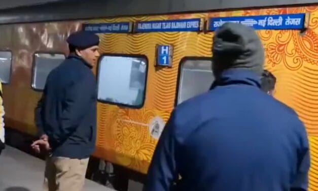 दिल्ली से पटना जा रही राजधानी एक्सप्रेस को बम से उड़ाने की धमकी, 31 मिनट खड़ी रही ट्रेन