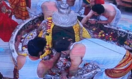 सुप्रीम कोर्ट में महाकाल मंदिर की वीआईपी दर्शन याचिका खारिज:हाईकोर्ट का फैसला बरकरार रखा; गर्भगृह में किसे प्रवेश मिलेगा कलेक्टर ही तय करेंगे
