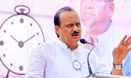 क्रैश हुआ अजित पवार का विमान, महाराष्ट्र के बारामती में लैंडिंग के वक्त हादसा