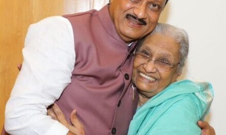 हादसे के वक्त टीवी देख रही थीं अजित की मां:मौत की खबर ना मिले इसलिए स्टाफ ने टीवी केबल काटा, मोबाइल फ्लाइट मोड पर डाला