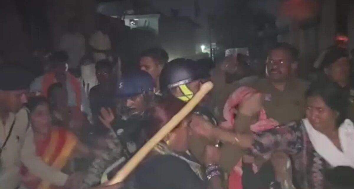 छत्तीसगढ़ में सांप्रदायिक तनाव, जेल से छूटते ही अपराधियों ने मचाया उत्पात, भीड़ ने घर और गाड़ियां फूंकी