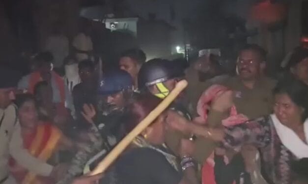 छत्तीसगढ़ में सांप्रदायिक तनाव, जेल से छूटते ही अपराधियों ने मचाया उत्पात, भीड़ ने घर और गाड़ियां फूंकी