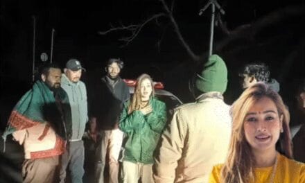 उत्तराखंड के खलियाटॉप में रास्ता भटकीं हर्षा रिछारिया:अंधेरा बढ़ने के साथ खतरा बढ़ा, मुनस्यारी पुलिस ने रेस्क्यू कर सुरक्षित स्थान पर पहुंचाया