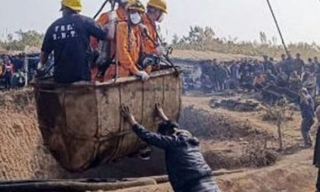 भास्कर अपडेट्स:मेघालय खदान हादसे में मौतों का आंकड़ा 25 पहुंचा, 2 मालिक गिरफ्तार