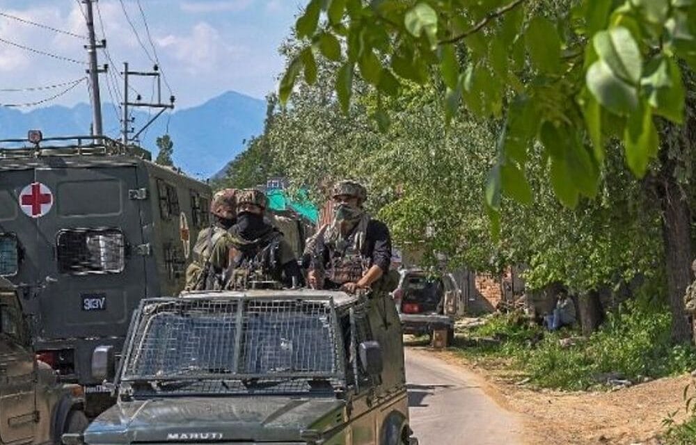 भास्कर अपडेट्स:जम्मू-कश्मीर के किश्तवाड़ में आतंकियों की तलाश, सेना ने फायरिंग की