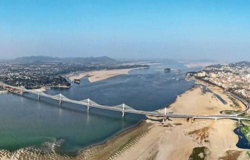 असम में भारत का सबसे लंबा भूकंप रोधी एक्स्ट्राडोसेड ब्रिज:100 साल तक चलेगा, चीन से सटे सीमाई इलाकों तक कनेक्टिविटी और मजबूत होगी